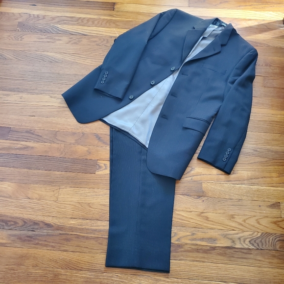 Moving Sale!! Accepting Offers! - Picture 5 of 6